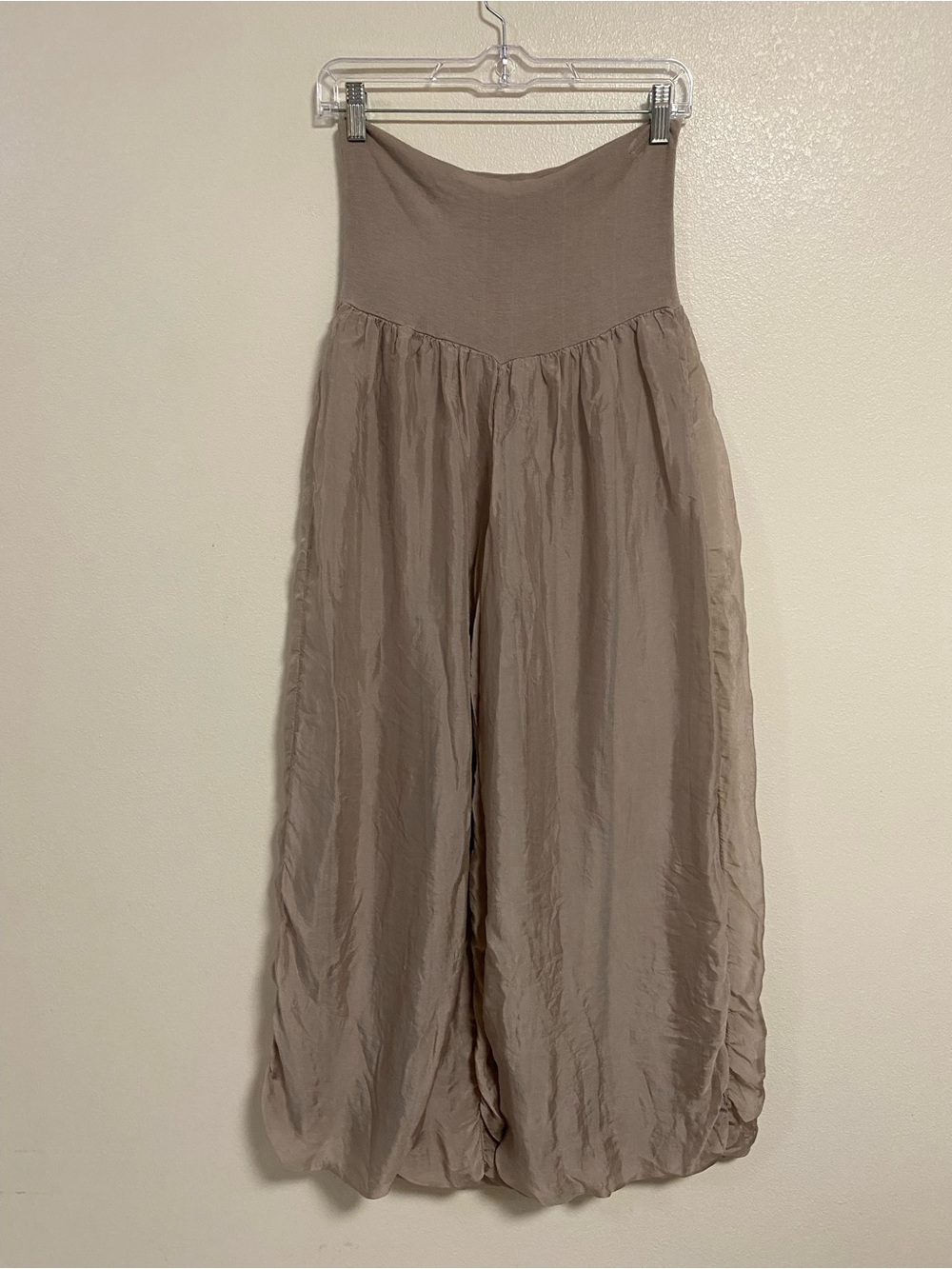 Gusy Pants Women’s Size Medium Taupe High-Waist Harem Pants Bloomer Pants